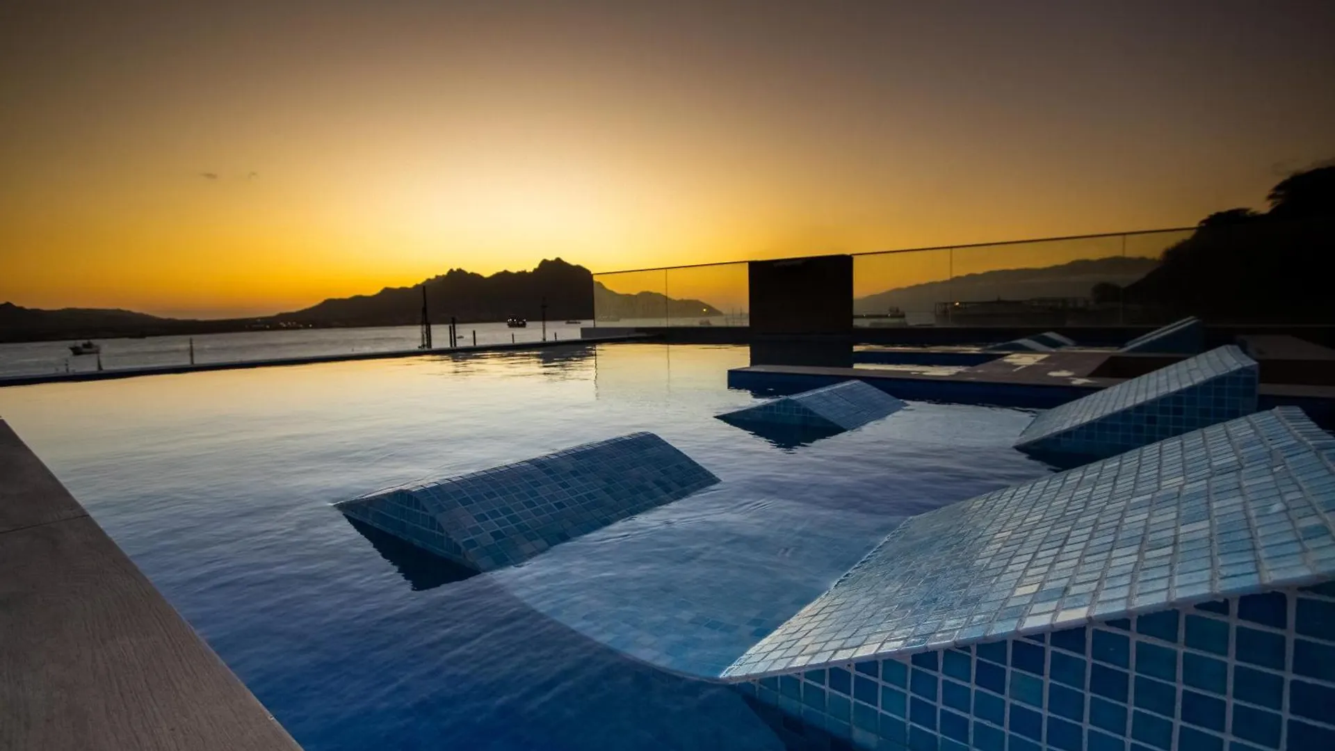 Ouril Mindelo Hotel