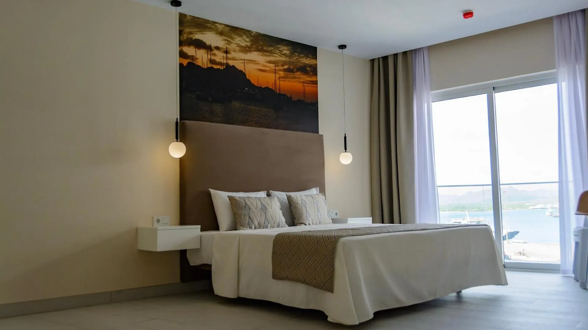 Hotel Ouril Mindelo 4*,  Kap Verde